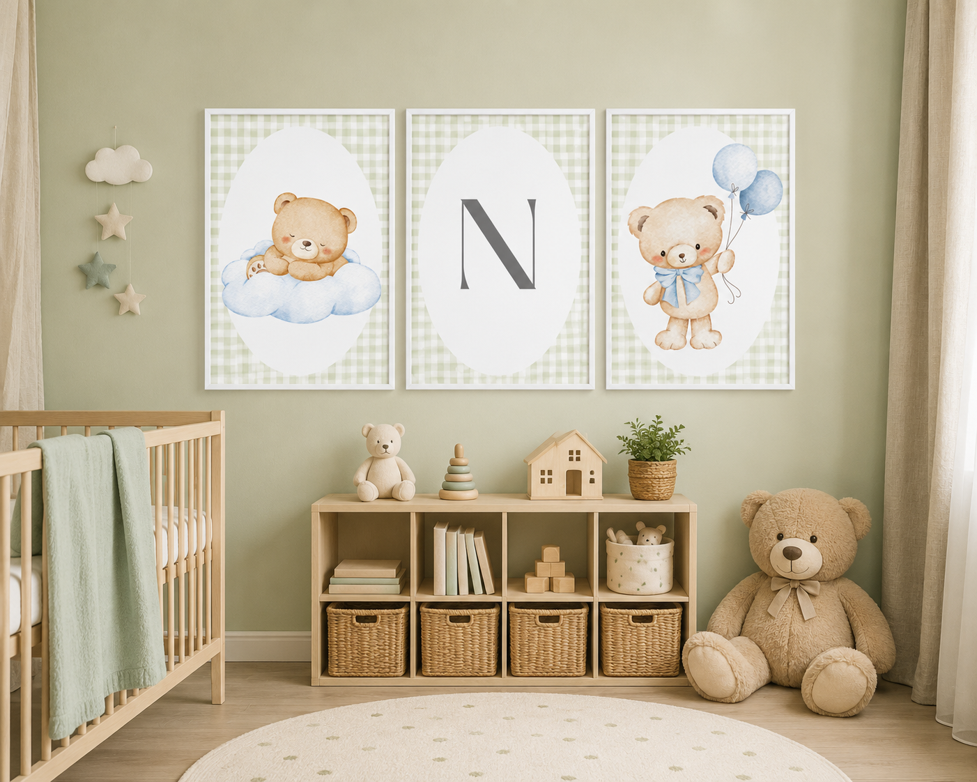 Set 3 tablouri personalizate pentru camera bebelușului – Ursuleți & Inițială